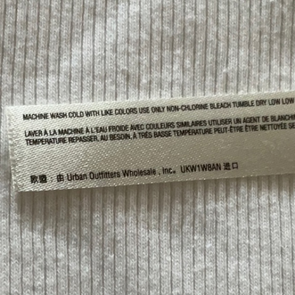 4/$20 Urban Outfitters White Ribbed Scoop Neck Tank Top XS Stretch Cotton Blend - Picture 4 of 5